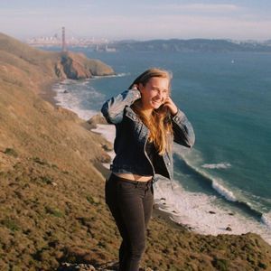 Meet your Posher, Kira